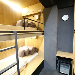 2* Hotel Philstay Myeongdong Station -